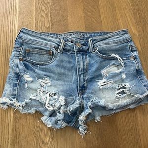 American Eagle High-Rise Jean Shorts Size 6